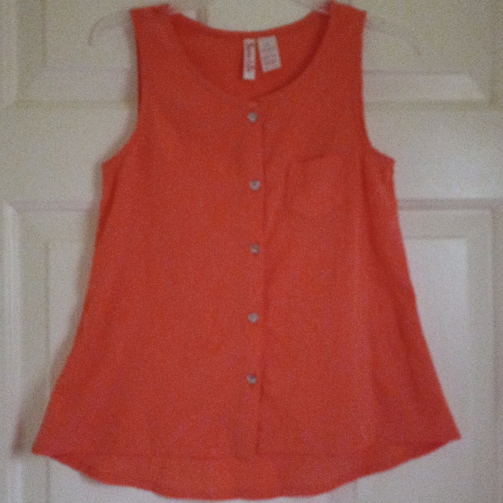 PEACH BUTTON DOWN SLEEVELESS TOP